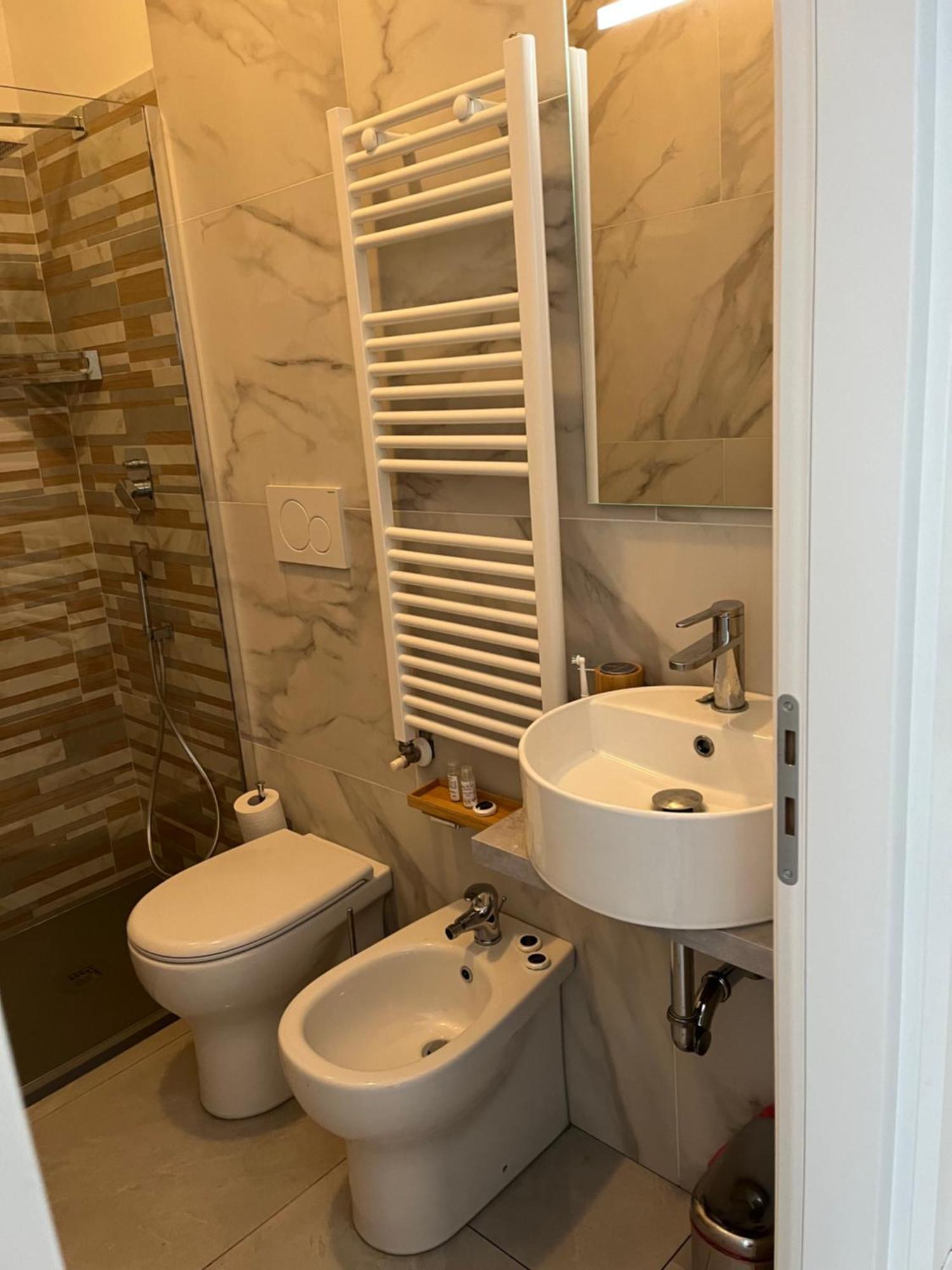 Albachiara Suite Rooms Bolonia Zewnętrze zdjęcie